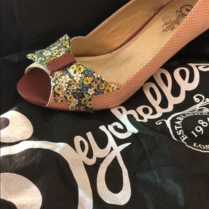Seychelles mixed emotions polka heels sz9
